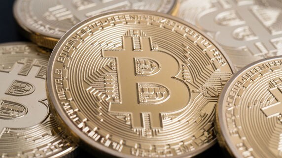 台頭する仮想通貨「ビットコイン」・・・従来の通貨との違いは?