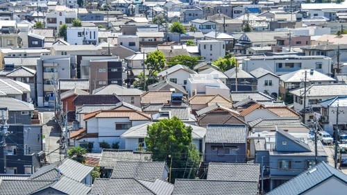 日本の家の7軒から8軒に1軒の割合で空き家が存在するという。（※写真はイメージです／PIXTA）