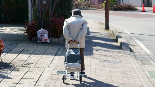 アルツハイマー病と誤診されやすい…「慢性硬膜下血腫」の治療法【現役医師が解説】