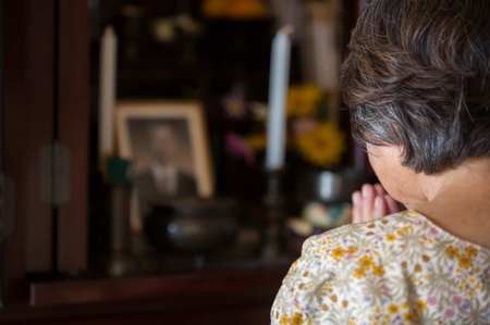 大事な遺言書は、仏壇の引き出しに…