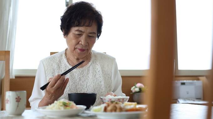 年金手取り月10万円・78歳母「入居費用1,000万円の老人ホーム」から涙の退去希望も…親子を襲ったまさかのトラブル