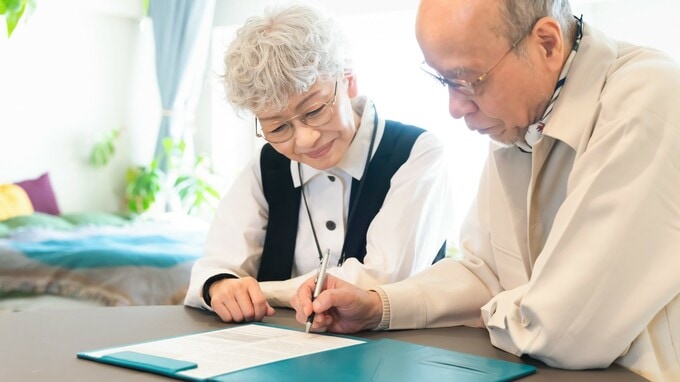 生前贈与による「贈与税負担」を軽減！非課税枠の対象となる〈7つのケース〉とは