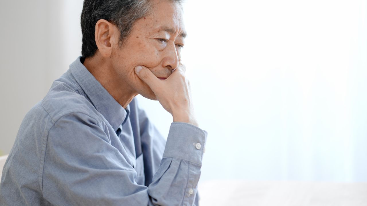 情けない…〈年収700万円〉38歳息子、義実家から援助を受けて〈都内・億ション〉購入。援助したくてもできない「68歳実父」の憂鬱