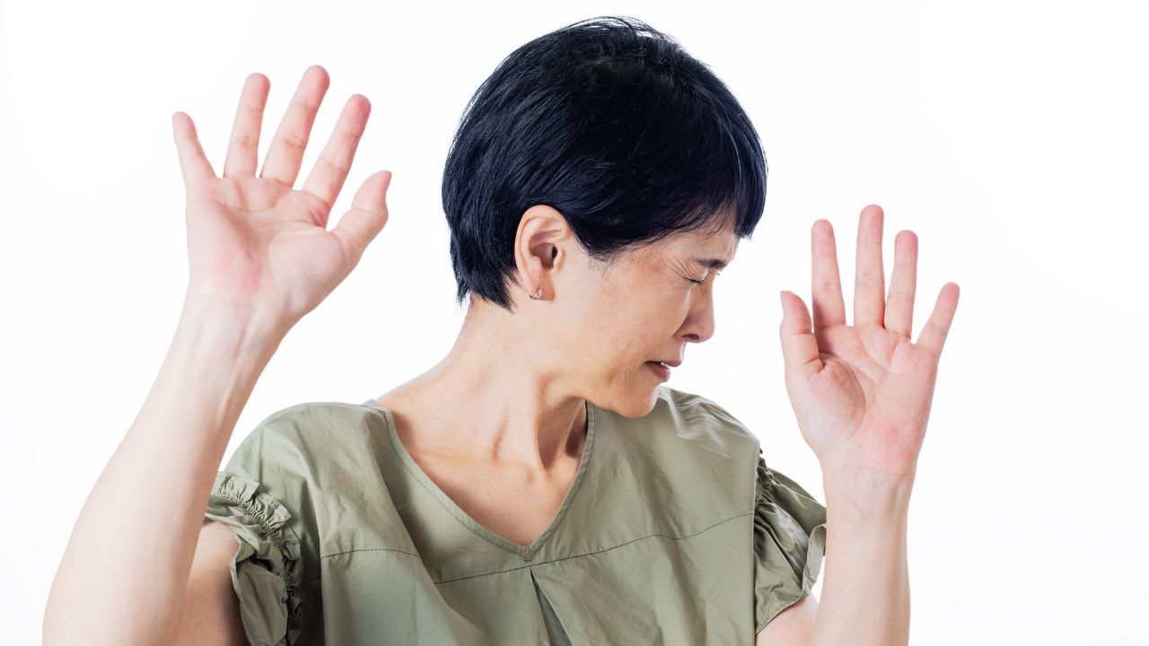 「無理、無理、無理、払えない…」〈年金月15万円〉68歳おひとり様女性、修繕積立金「1戸あたり500万円不足」に絶句
