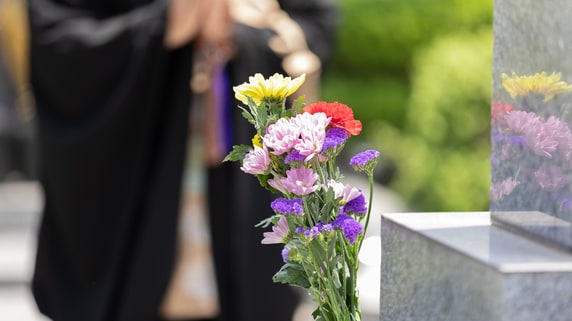 費用は30万〜200万円。「墓じまい」を予算内で納め、親族・お寺と揉めないためのポイント