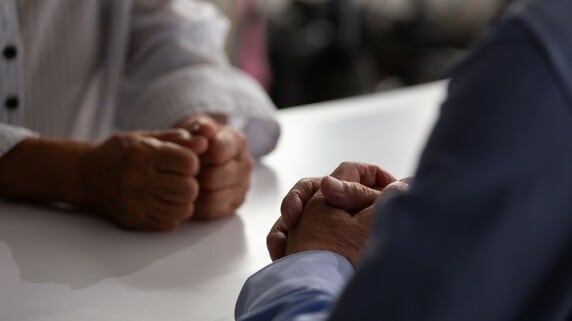 「これからは別々の人生を歩もう」〈退職金3,500万円・66歳夫〉突然の離婚宣言…。35年間専業主婦だった63歳妻に突きつけられた現実
