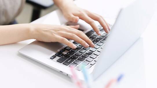 企業の成長と「自社HP」の深い関係…営業コスト圧縮・ネット集客実現・確度の高いリクルーティング