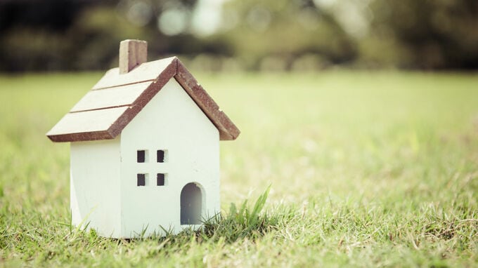 3億円の借金を抱えた経営者が、孫への事業承継に成功した事例