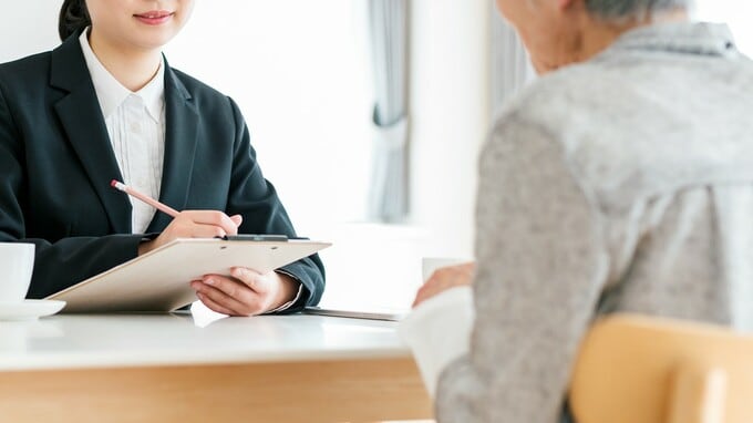 配偶者の税額軽減は使わないほうがいい？「二次相続」を想定した相続税対策【行政書士が解説】