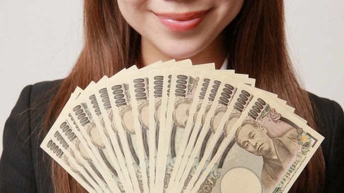 ベテラン調査官「奥さんの預金が怪しい」→専業主婦の口座に“数千万円”の残高…税務調査で狙われる「富裕層のへそくり」【元国税専門官が解説】
