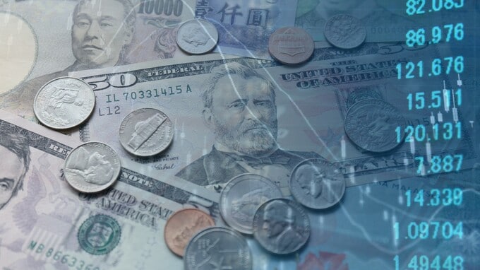 恐ろしい…日本のシニア、「長生きリスク」と「インフレリスク」に戦々恐々。 経済評論家が教える、リスクを低減する〈老後資金の振り分け方〉とは？