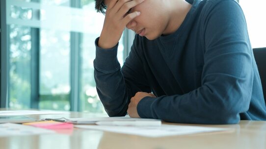 いくら請求されるのか?21歳男性「バカッター」の悲惨な末路【弁護士が解説】