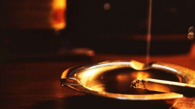 喫煙の有無でも異なる「終身保険」の資産運用効果