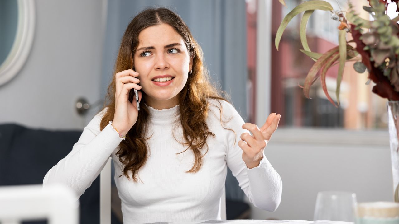 「東京に着くよ」を「I arrived at Tokyo.」と言うとネイティブが違和感を持つ理由