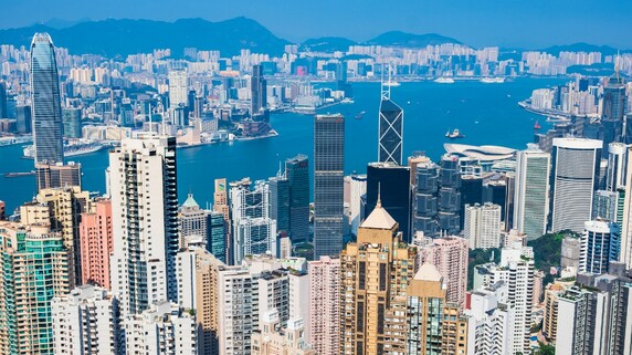 【実例紹介】会社経営者「大幅節税」を目指す海外移住戦略…英語・中国語のウェブビジネス拡大を目指す、香港移住起業家のケース