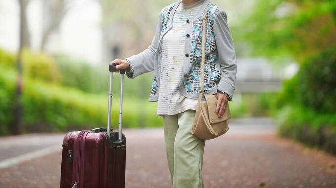 「気を遣わなくていいよ」と言われても…〈義母と4泊5日〉の旅行後、42歳妻が夫に言えなかった本音