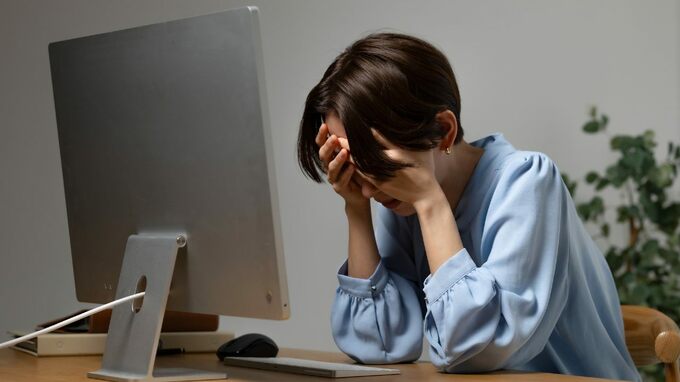 「罪悪感で眠れませんでした」〈月収40万円・48歳独身娘〉、〈年金月14万円・78歳母〉との別居を選んだ日