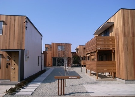 全８棟の建物と菜園からなる新しい街「ハナミズキ」
（藤沢）