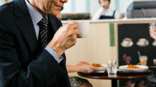 覆面調査官の来店も!? 飲食店の税務調査はどう行われる?