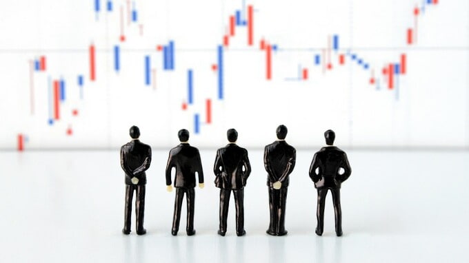 いまの株価は下がりすぎ、買おう！…投資初心者の発言に見る「根本的な過ち」とは？【経済評論家が助言】
