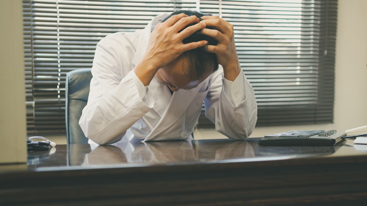 高給雇われ院長に応募した歯科医師…採用後の「笑えないオチ」