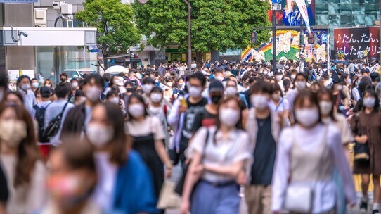 日本のコロナ対策はチグハグ…自分の命は自分で守る思考に転換を