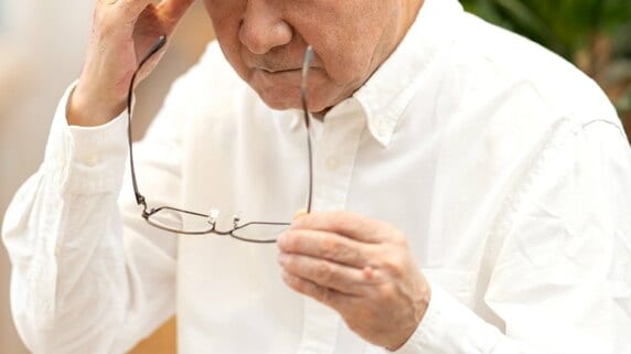 「もう、週末が怖い…」〈年金月25万円〉69歳男性、毎週やって来る孫に“疲れ果てた”切実な事情