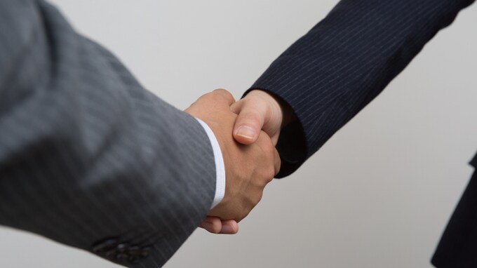 クリニックの税務会計や人事労務を任せる「専門家」の選び方