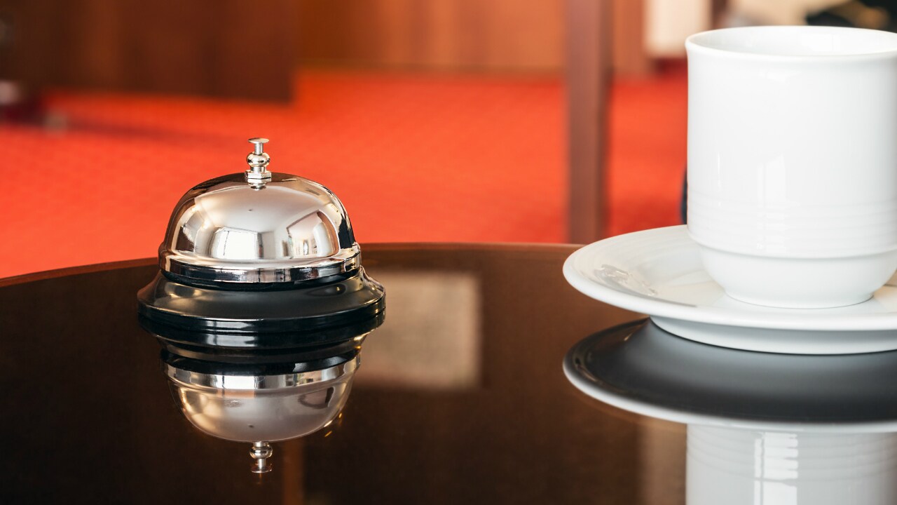 お客様を感激させる スタッフの チームプレイ 幻冬舎ゴールドオンライン