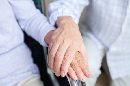 心配性の妻には迷惑をかけたくなかった（※写真はイメージです／PIXTA）