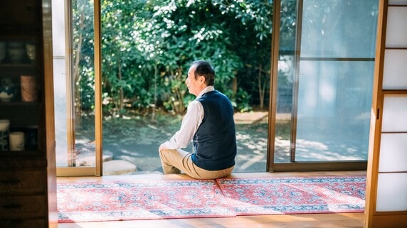 〈時価総額1,000万円〉“売るに売れない”実家と120万円の負担…70歳長男が一人で背負った「10年間の苦悩」【司法書士が解説】