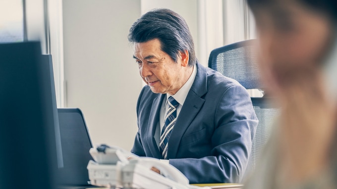 相続税が“億単位”で変わる可能性…事業承継に悩む「中小企業」こそ検討したい〈ホールディングス化〉の裏ワザ【税理士が解説】