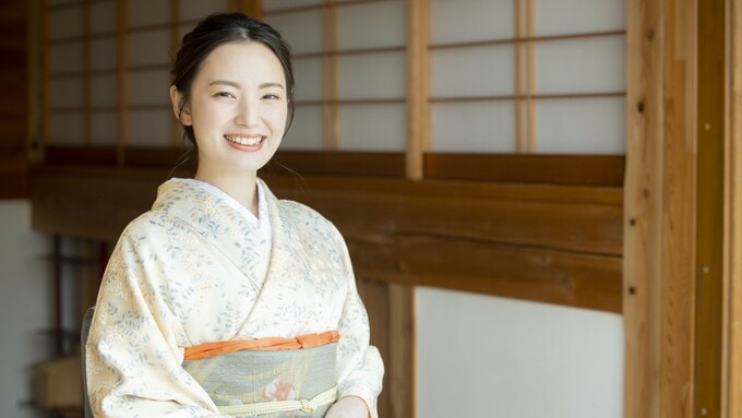 国立音大卒・実家暮らしの30代女性、「ワーホリしたいけど、いきなり海外は不安」…練習先として選んだ、月10万円以上貯蓄できる“仕事先”とは