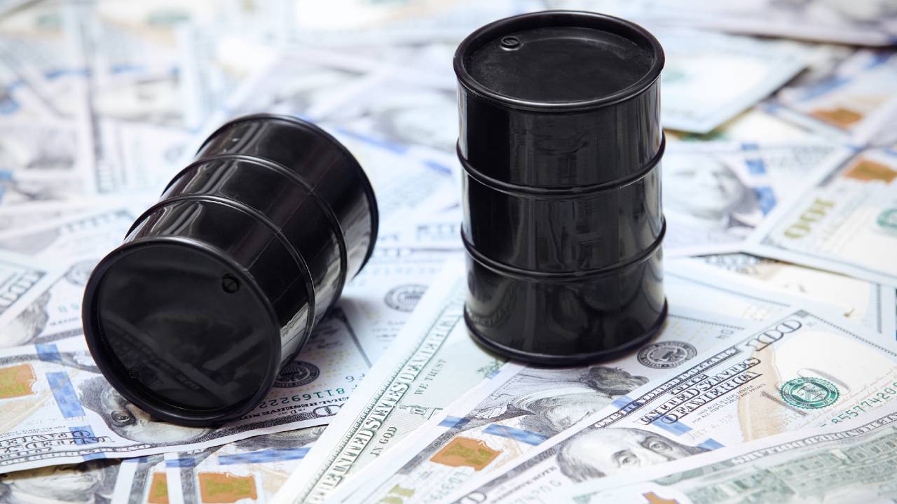 ついに国家備蓄の一部放出が決定…「原油価格」の高騰が止まらないワケ