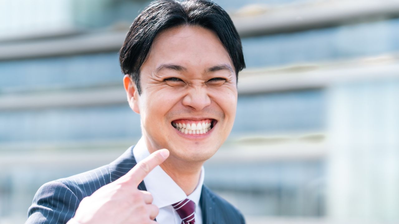 「サラリーマン、辞めるんじゃなかったよ…」NISA口座に刻まれた〈100,000,000円〉に目を輝かせ、49歳でFIREした男性。早期退職1年後に噛みしめた“想定外の後悔”