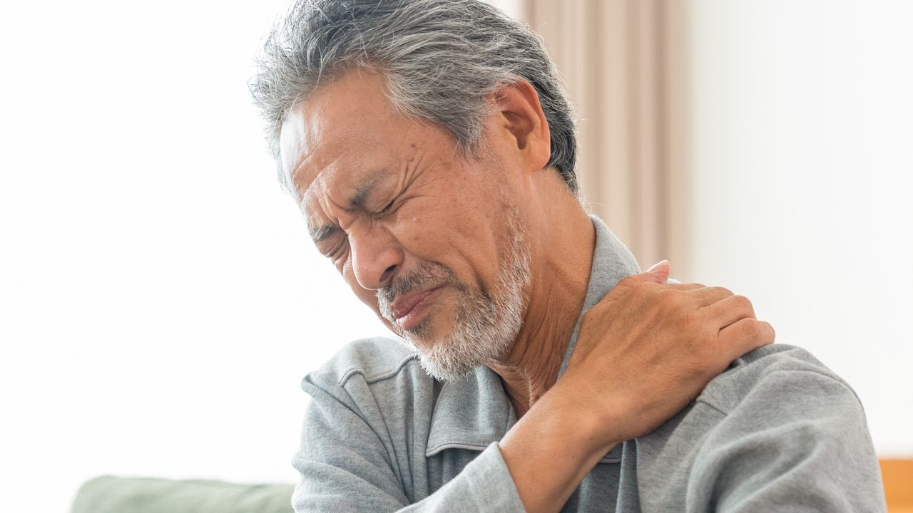 「長い間、おつかれさまでした」退職金1,500万円・60歳夫、定年退職の翌朝、55歳妻に叩き起こされたワケ