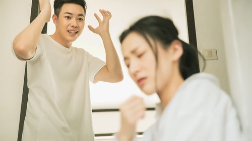 激昂する夫婦喧嘩は誰にも止められない。（※写真はイメージです／PIXTA）