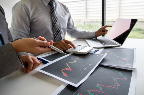 株式市場も堅調さを取り戻している