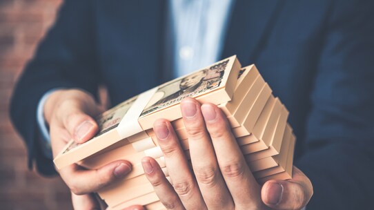 銀行員「税金対策していますか?」→社長「はい」と素直に答えてはいけないワケ【元メガバンク支店長が解説】