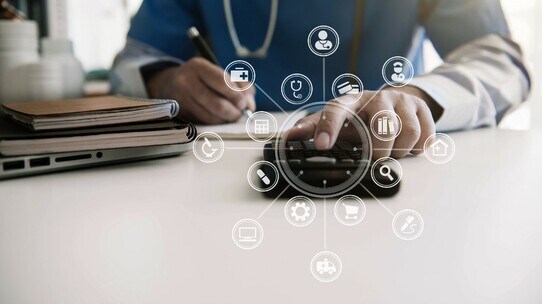 医療法人のメリット…開業後に法人成りを目指すタイミングはいつ？