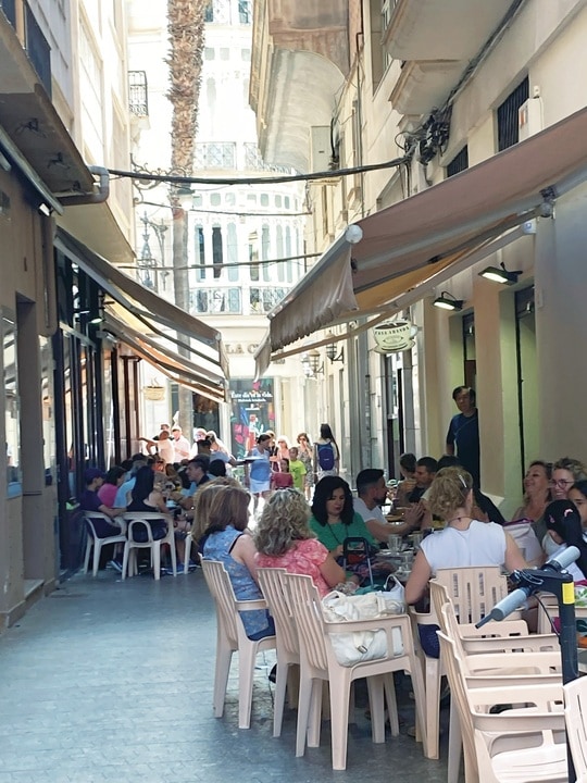 出所:『自由で、明るく笑って過ごす スペイン流 贅沢な暮らし』(大和出版)