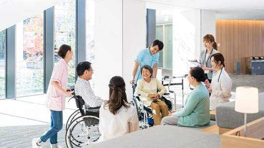 【元調査員が解説】居住系サービスのひとつ「認知症対応型共同生活介護(認知症グループホーム)」の概要