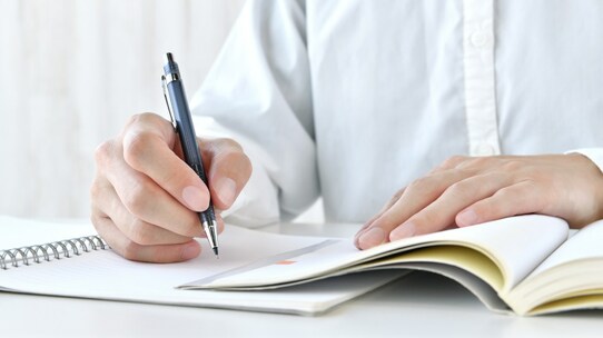 【医学部入試】「物理選択」で合格が遠のく受験生も…。元医大生講師が教える「あなたに」おすすめの理科科目