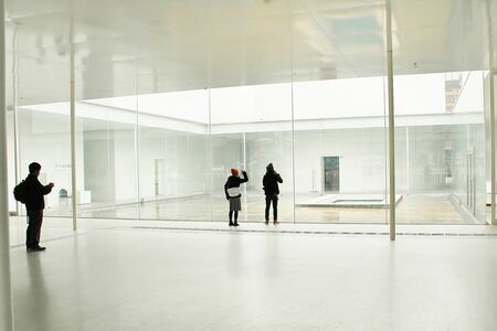 （21世紀美術館（石川県）／PIXTA）