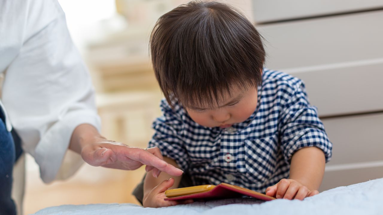 「働くと生活が回らないんです」月23万5,000円を受給する29歳・シングルマザー…手取り月17万円で働くママ友を見て、〈生活保護〉から抜け出せなくなったワケ