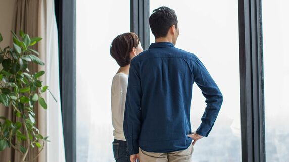 「世帯年収3,000万円」40代のパワーカップルだったが…子との生活を優先し妻、退職。資産形成を中断させるしかない？ 