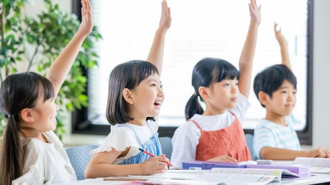 世帯年収1,700万円の40代勝ち組夫婦、1億円の「豊洲タワマン」に住んで大後悔…中国人の爆買いで中国系キッズがSAPIX上位クラスを席巻。日本人が受験戦争に完敗のワケ