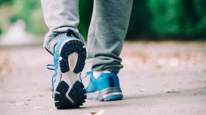 「靴底の減り方」でわかる！股関節やひざ、“下半身のSOS”【専門医が解説】