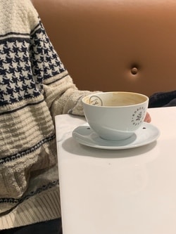 ↑「カフェにくるのは数年ぶりです」と笑顔で話してくれた港区母子さん