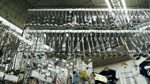 0.1㏄から2000㏄まで、取り扱いは1000種類以上に及ぶ。